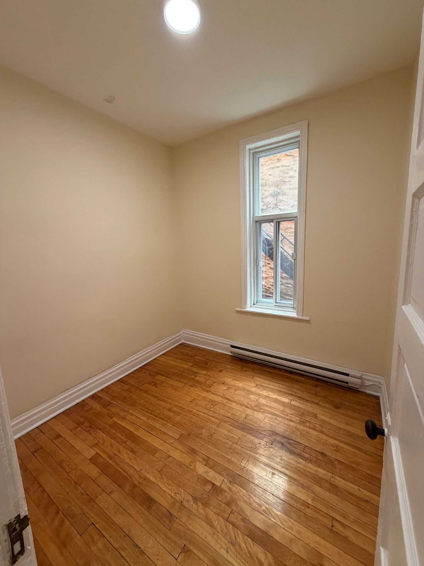 5691 avenue du Parc, app. 2 (5½) — Photo 4