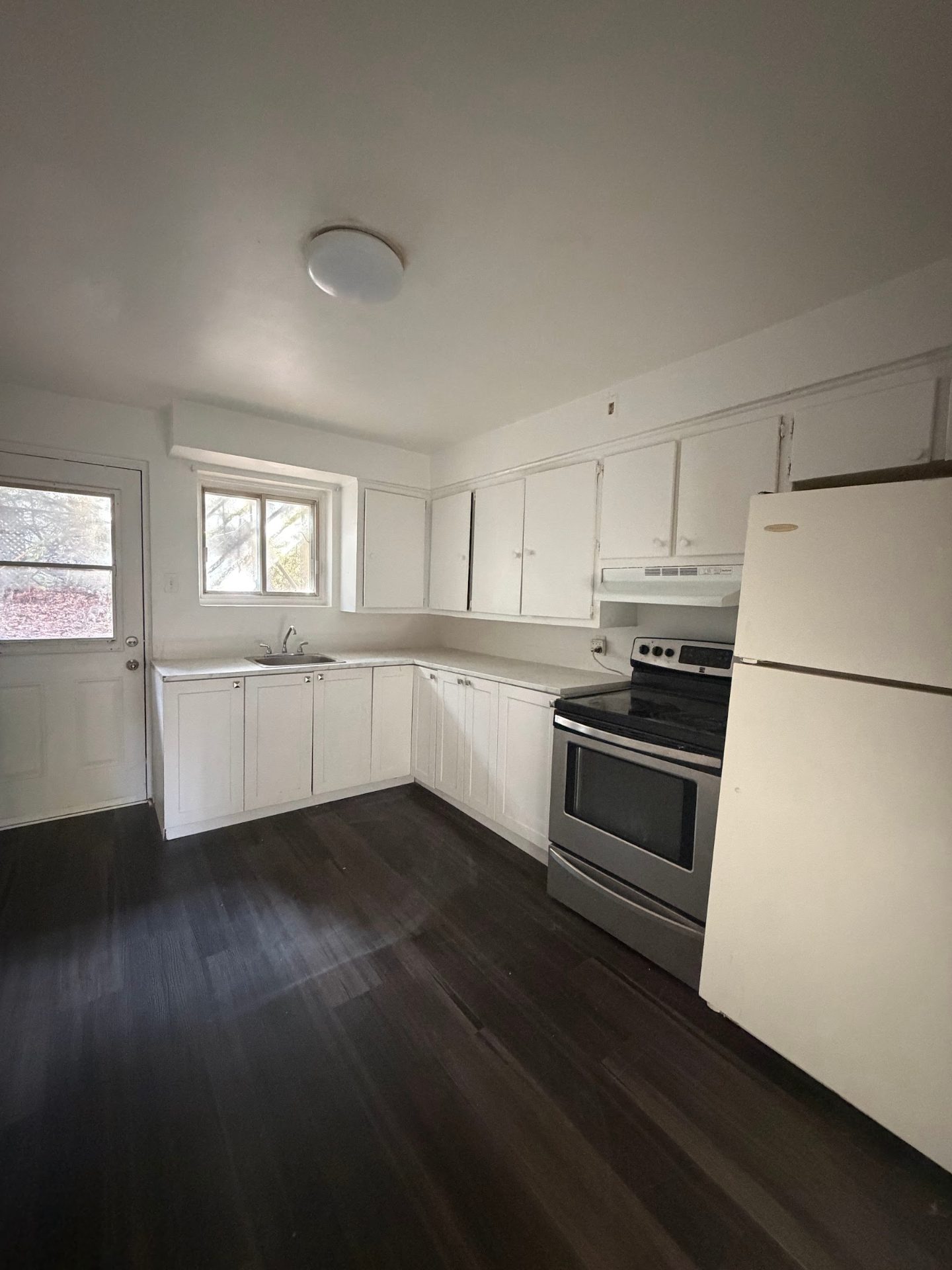 11060 Hébert, app. 1 (4½, sous-sol) — Photo 1