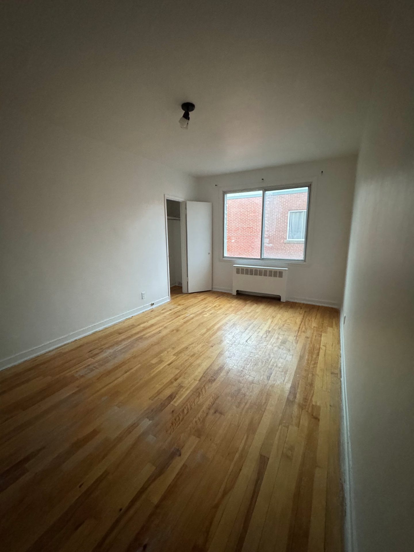 5350 Randall, app. 14 (5½) — Photo 3