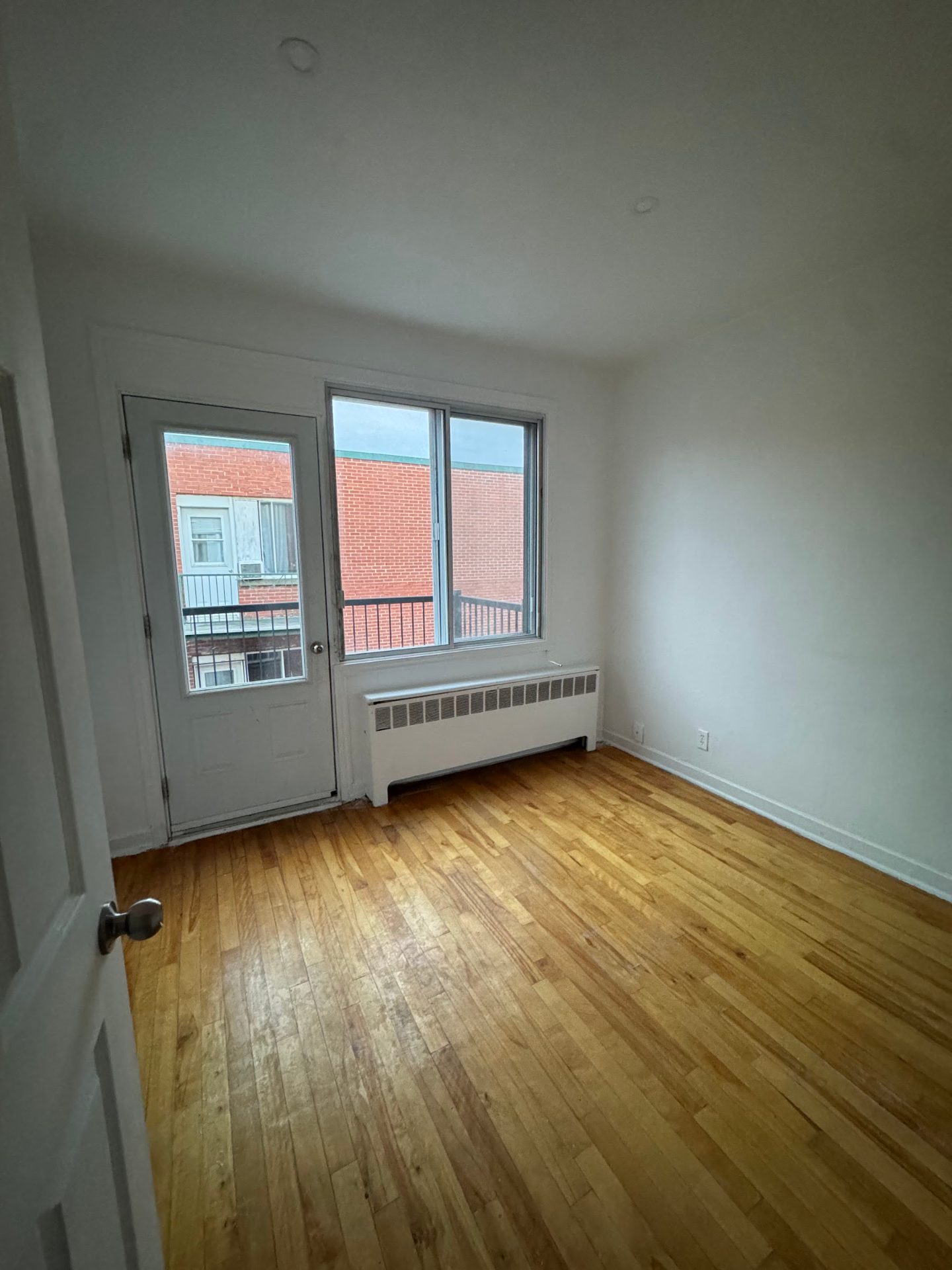 5350 Randall, app. 14 (5½) — Photo 2