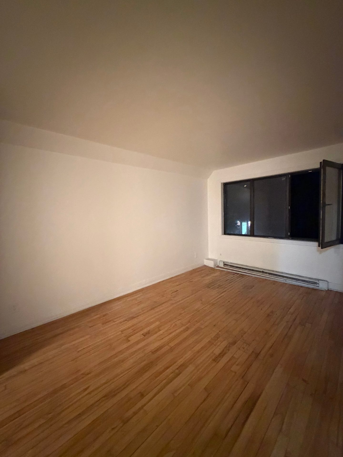 4206 Bélanger, app. 2 (3½) — Photo 2