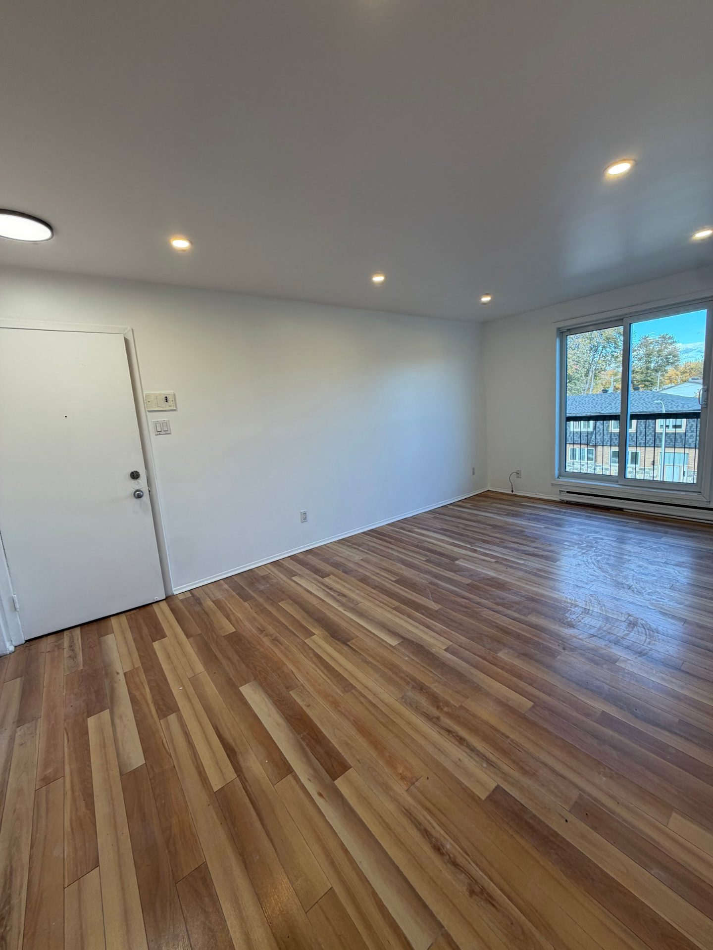 306 rue de Pierrefontaine, app. 13 (4½) — Photo 3