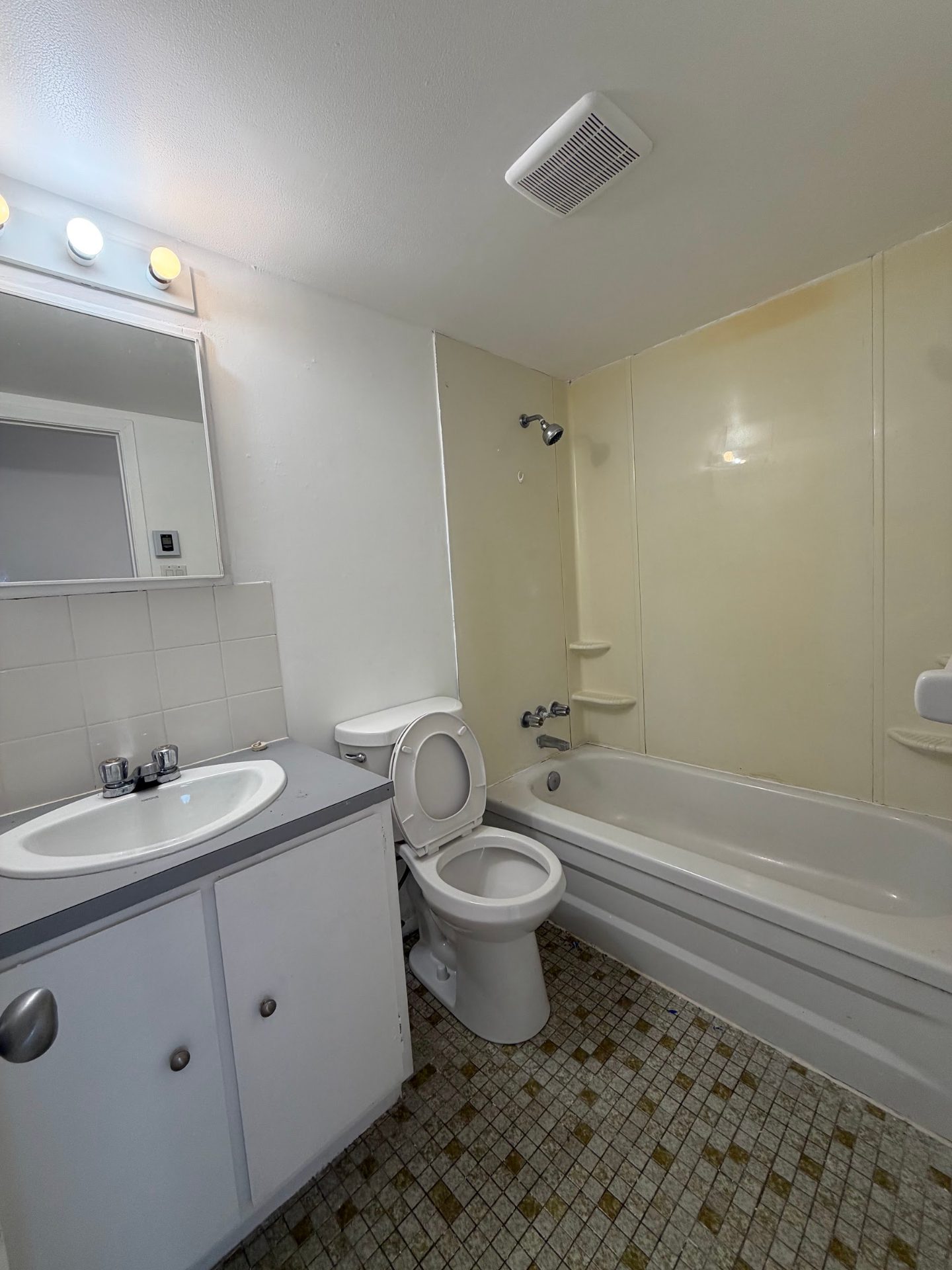 306 rue de Pierrefontaine, app. 13 (4½) — Photo 6