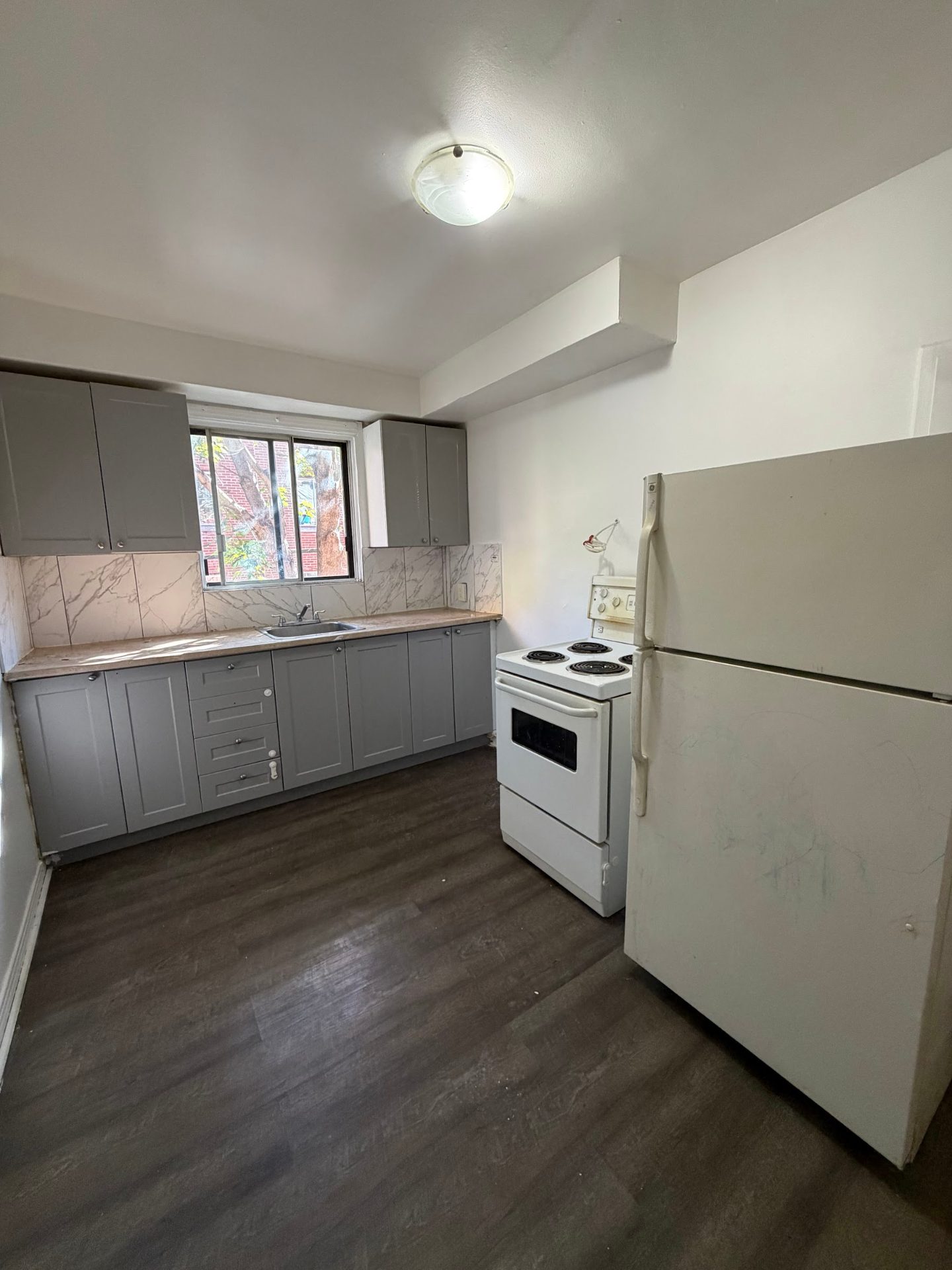 3210 Goyer, app. 16 (3½) — Photo 1