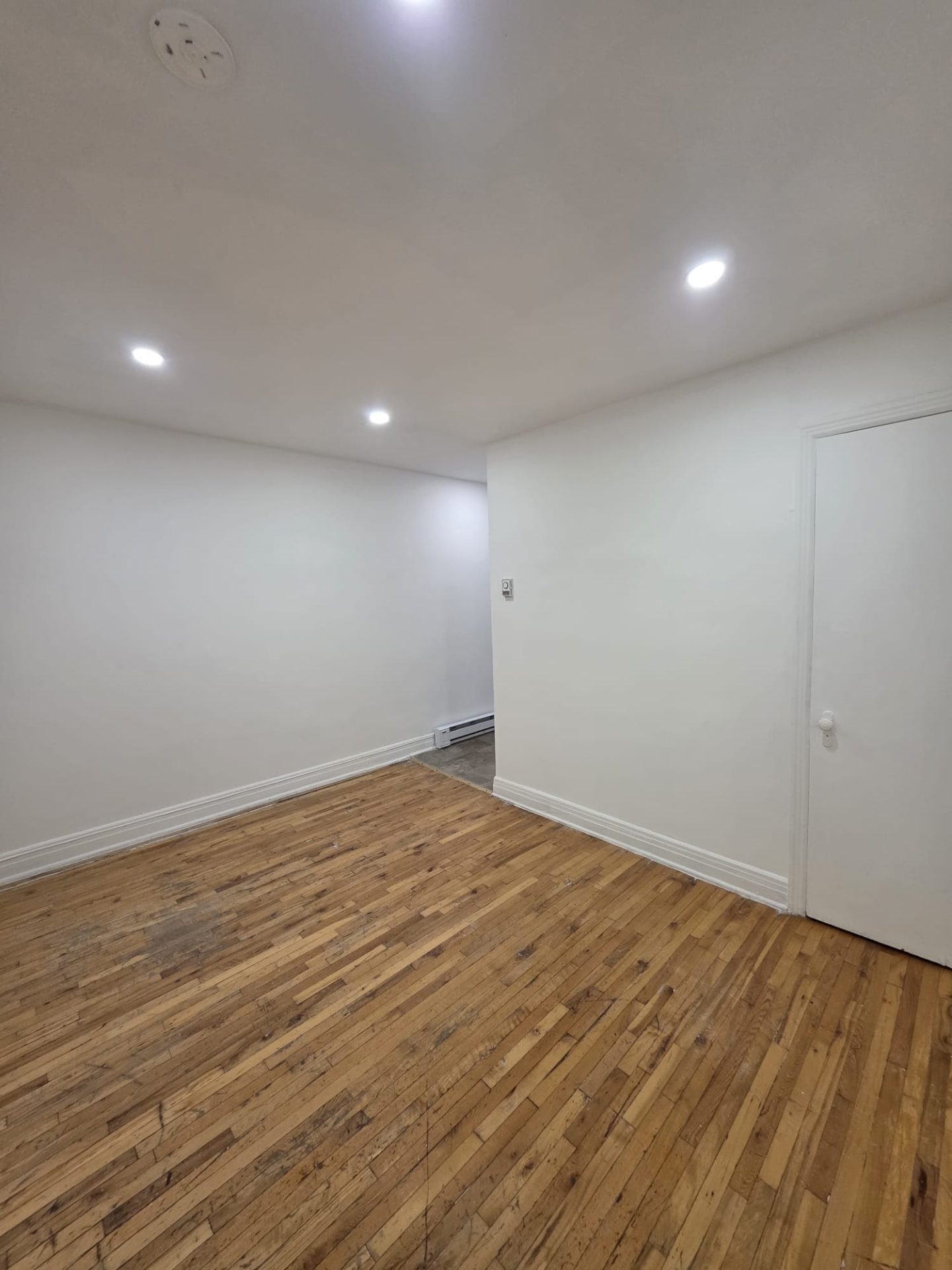 7547 Bloomfield, app. 5 (3½) — Photo 3