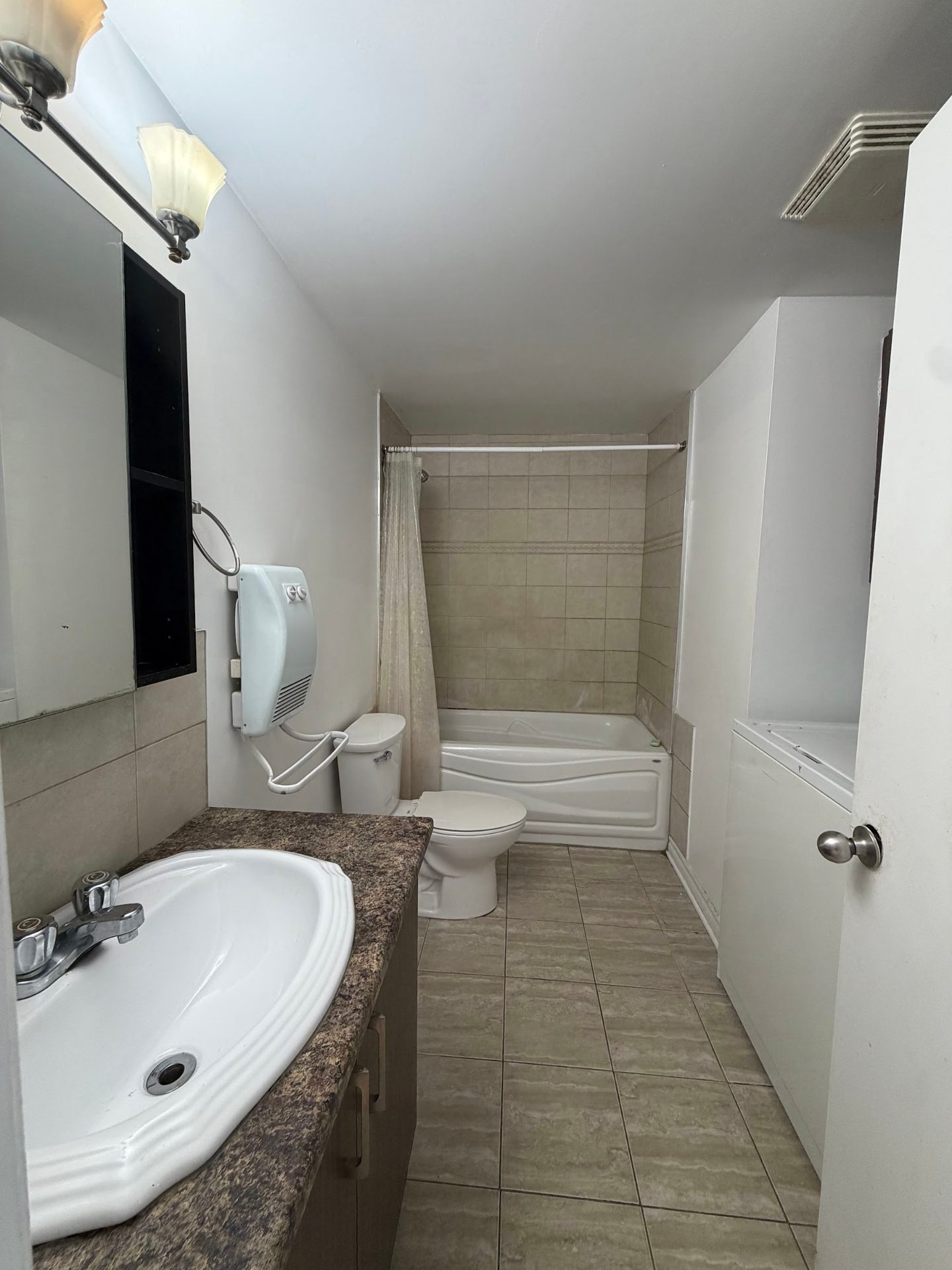 12355 Langelier, app. 5 (4½) — Photo 7